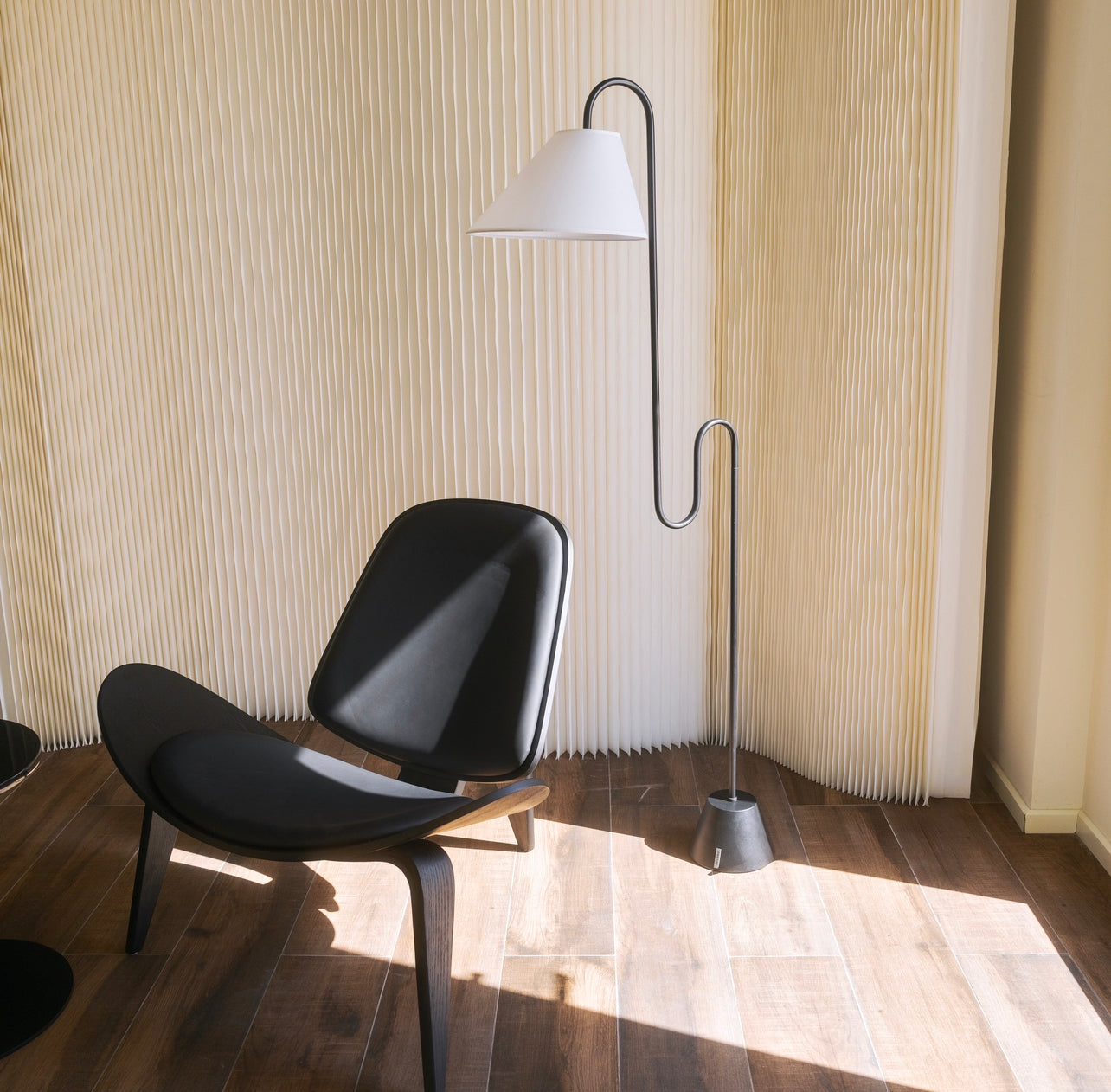 Shell Chair - Black