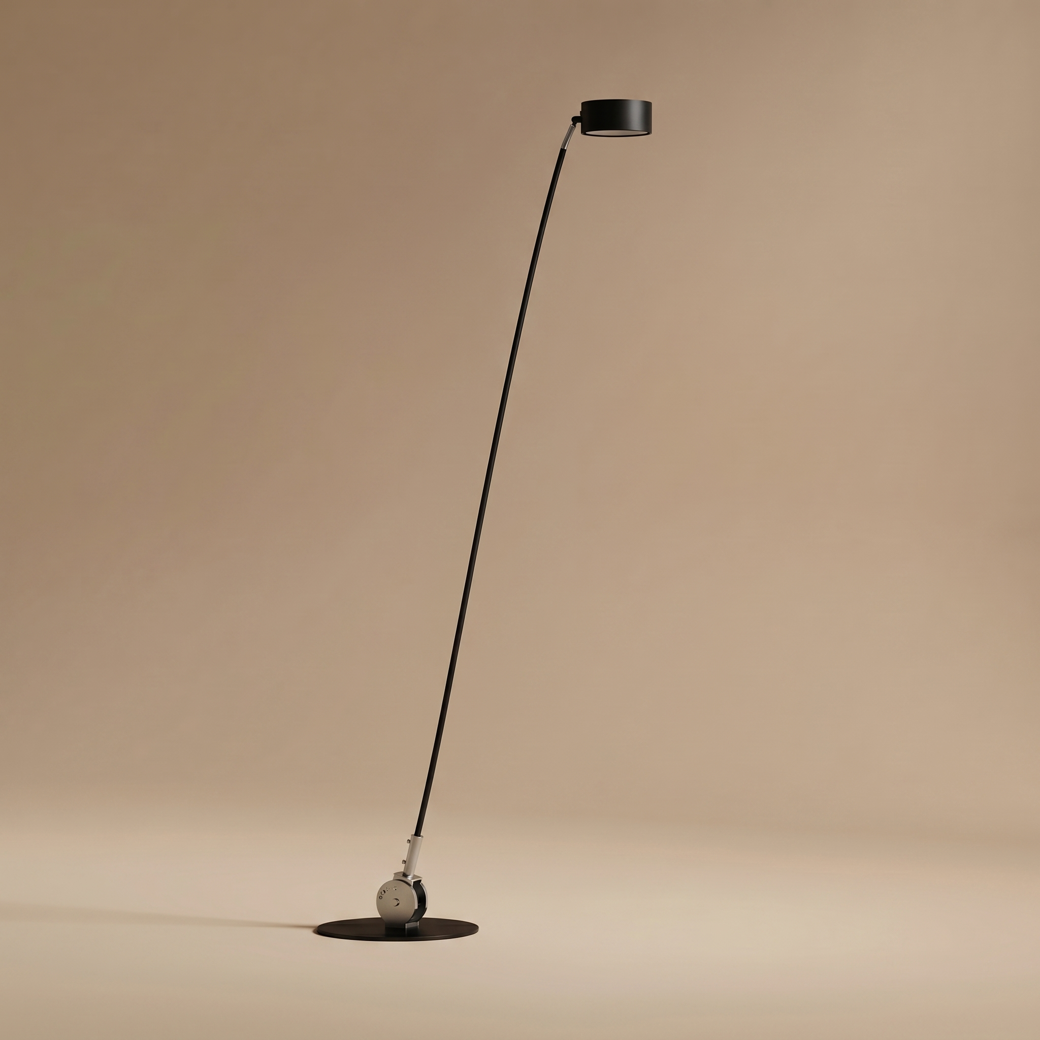 Riza Floor Lamp