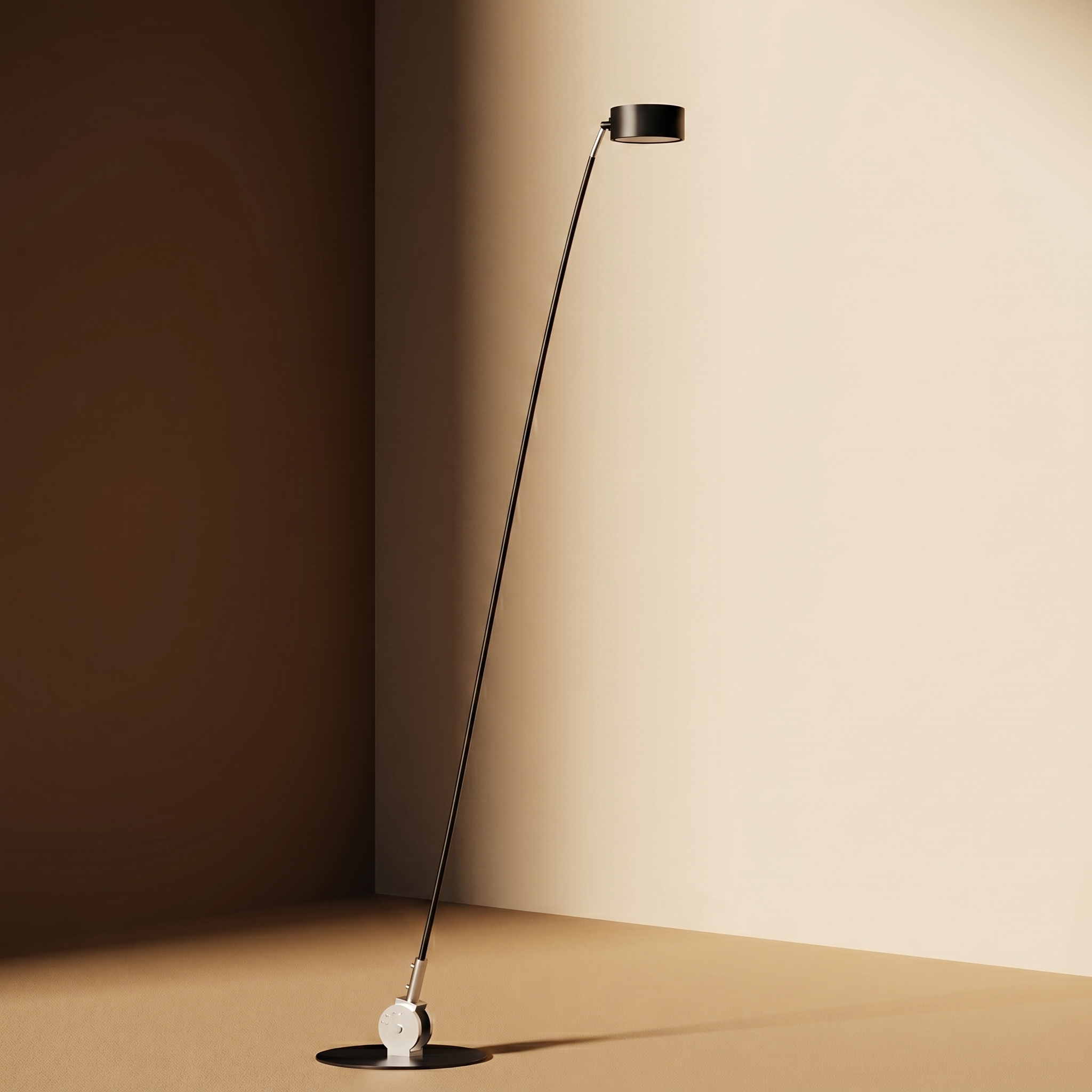 Riza Floor Lamp