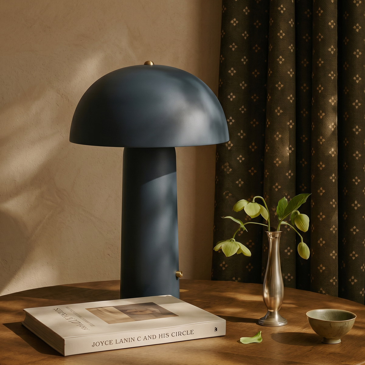 Adora grass table lamp, side view